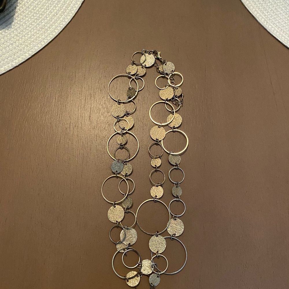 Elegant Gold and Silver Circle Necklace - Picture 5 of 6
